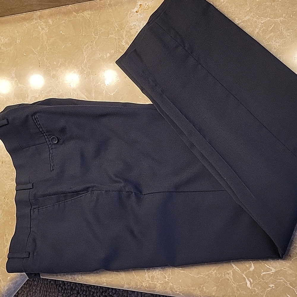 Kenneth Cole Awearness Men's Black Dress Slacks - Picture 3 of 11